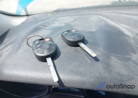 2014 Ford Focus Se z USA, uszkodzony, nr VIN 1FADP3F21EL320690